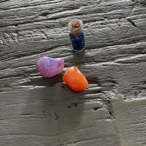 ❤️ Like 5 or 10 deal ❤️ Stones with Blue glitter vial. Crafts